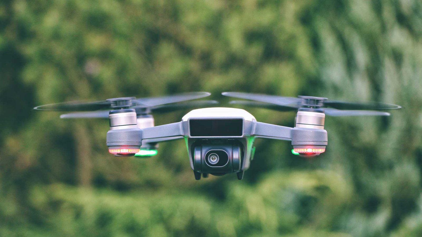 What-You-Should-Know-While-Purchasing-a-Cheap-Drone-on-NewsWorthyBlog