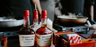 How-You-Can-Find-The-Perfect-Engraved-Liquor-Bottle-Nearest-You-on-newsworthyblog