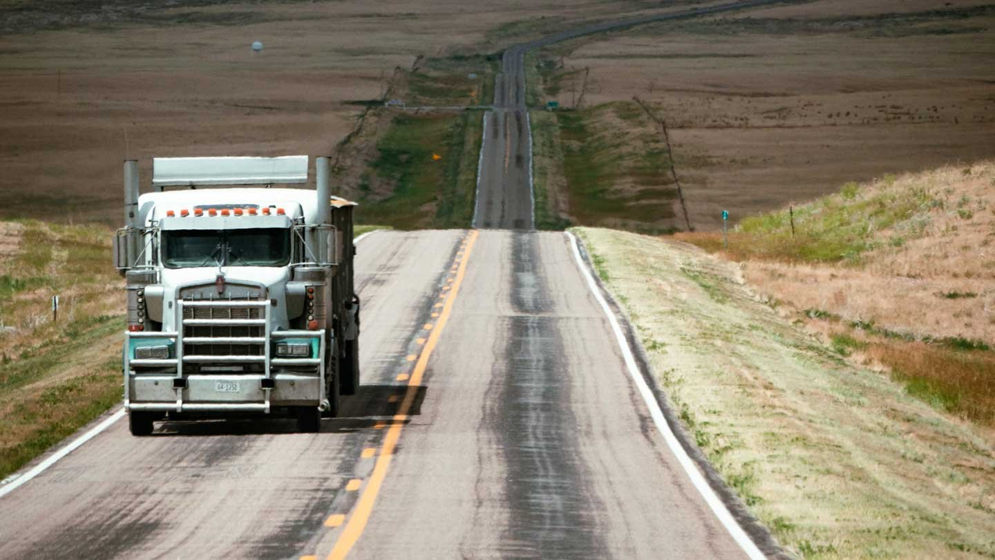 How-to-Avoid-Common-Trucking-Violations-on-newsworthyblog