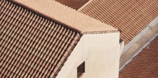 Reviving-Historical-Roofs-Preserving-The-Architectural-Heritage-on-newsworthyblog